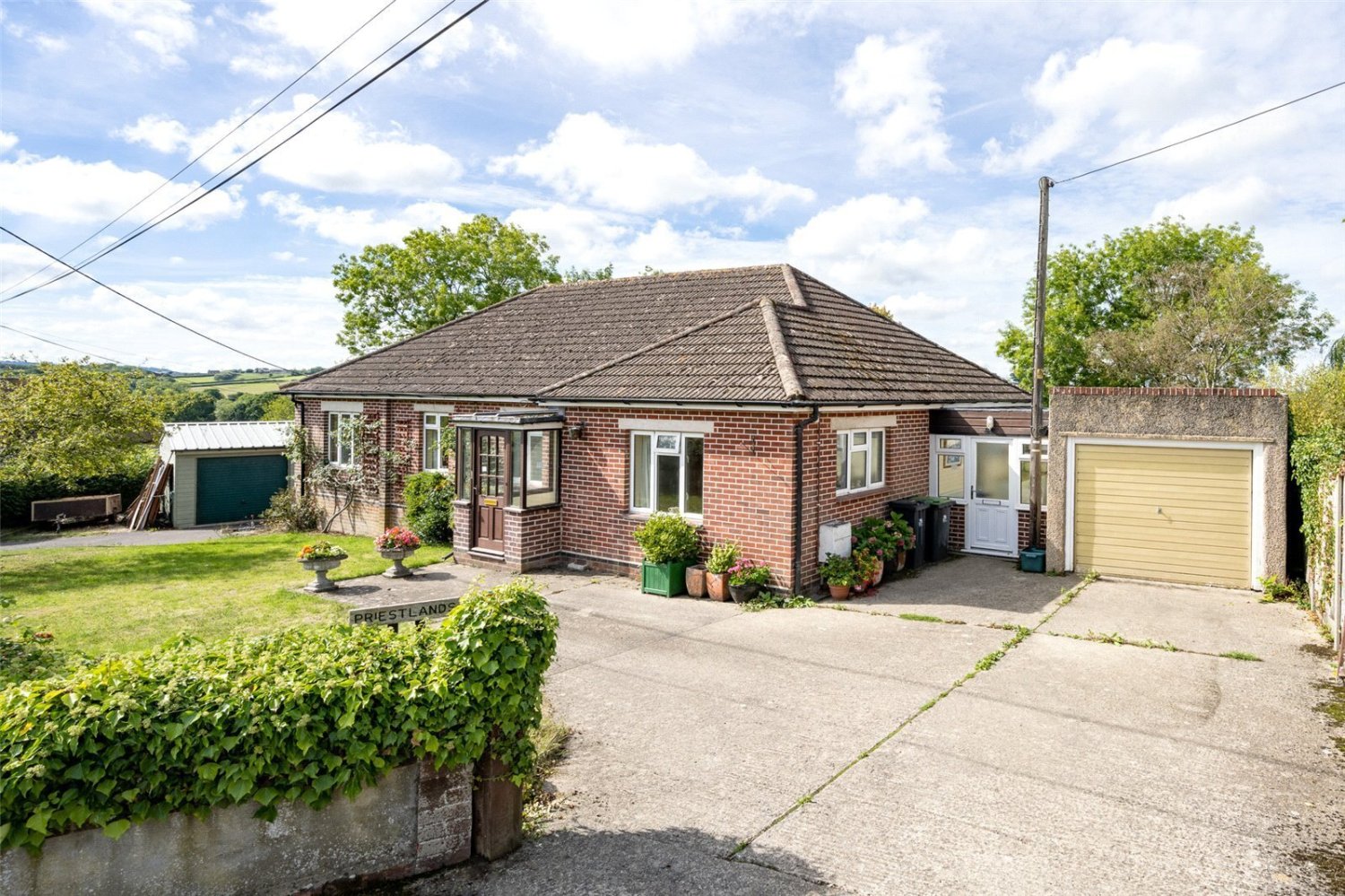 JacksonStops 3 bedroom property for sale in Broad Oak, Sturminster