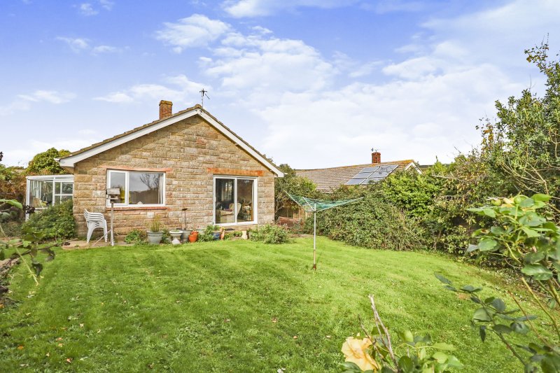 3 bedroom property for sale in Wilberforce Road, Brighstone, Newport