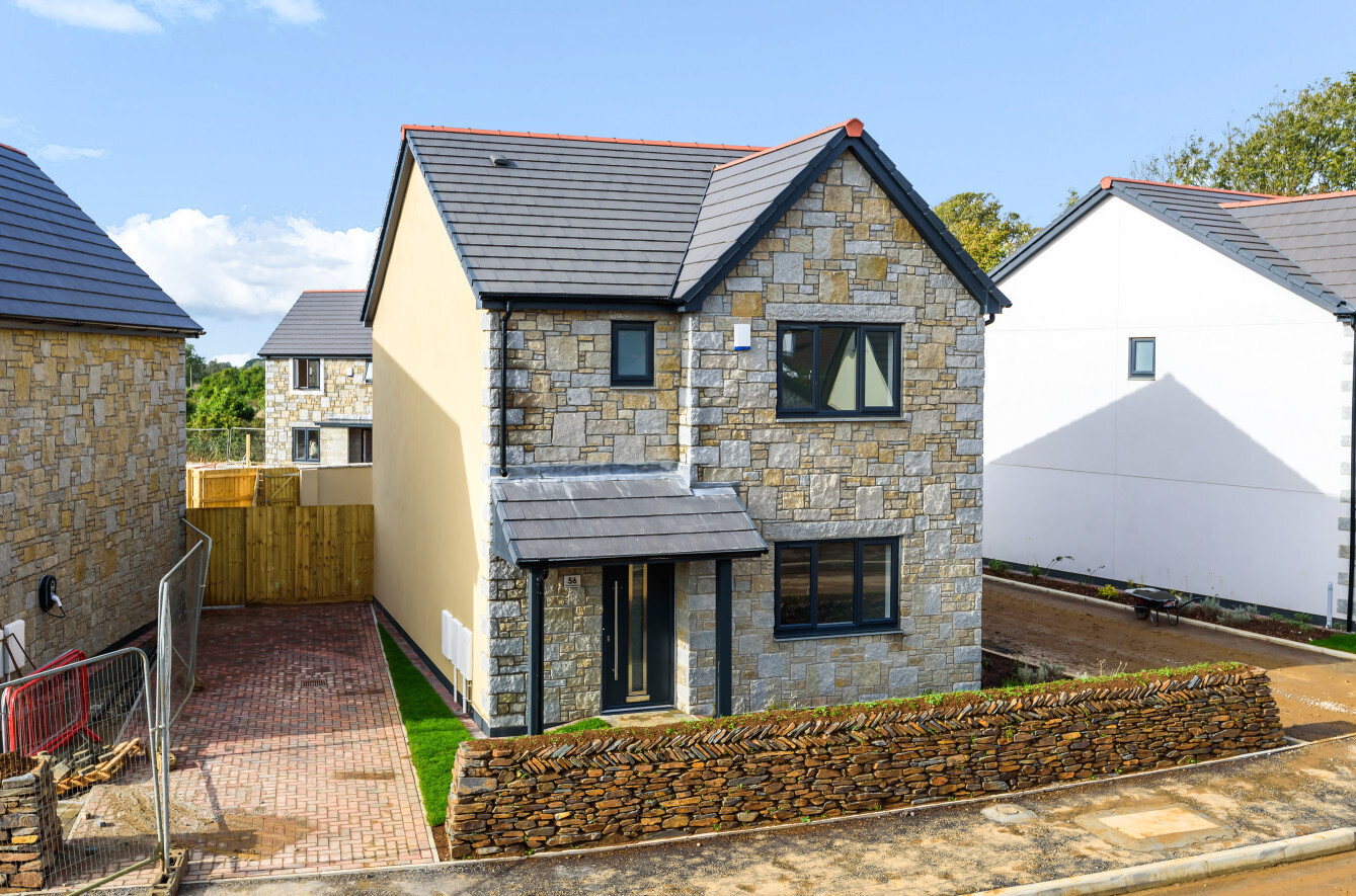 3 bedroom property for sale in Gwel Tregennow, Tregenna Lea, Camborne