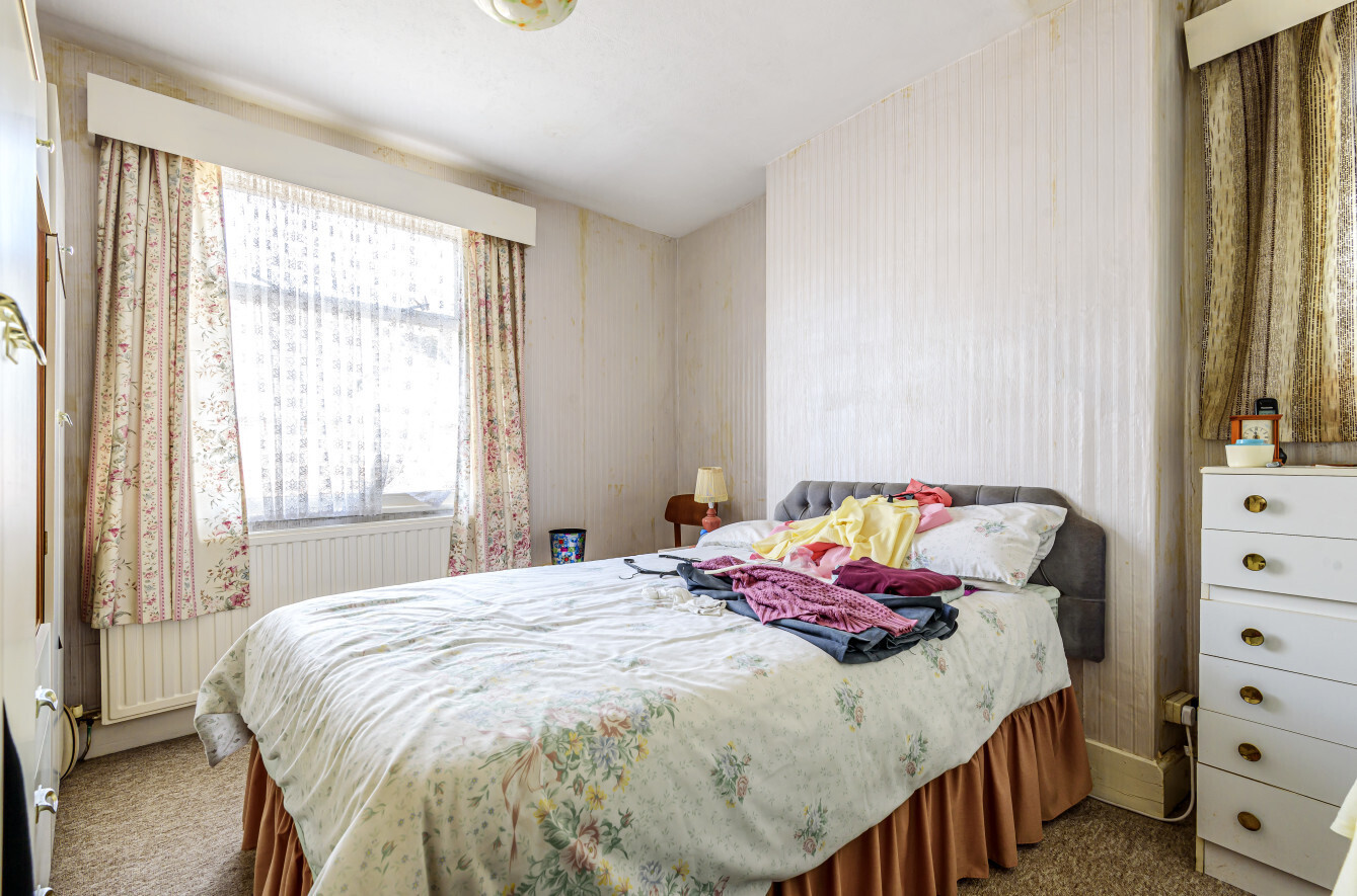 4 bedroom property for sale in New Street, Honiton, Devon, EX14 Guide