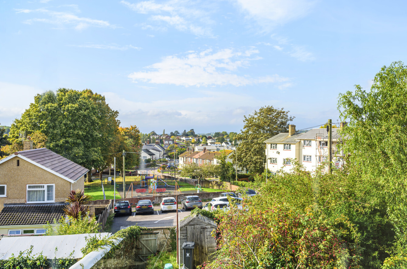 4 bedroom property for sale in New Street, Honiton, Devon, EX14 Guide