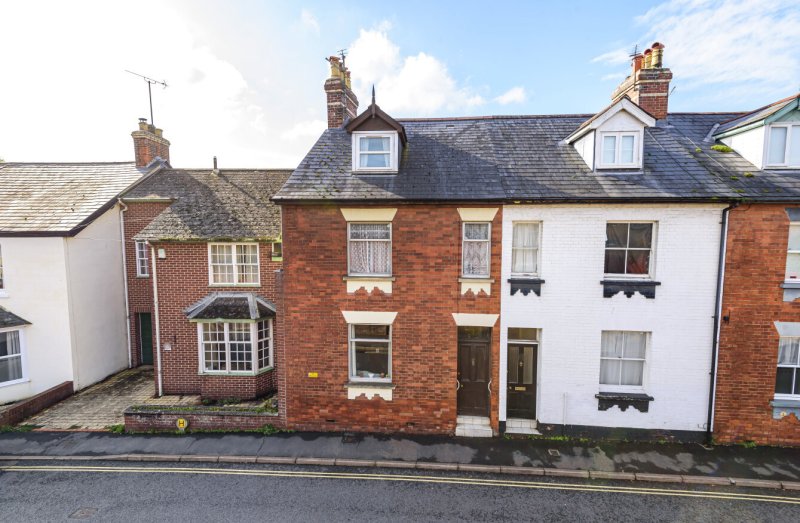4 bedroom property for sale in New Street, Honiton, Devon, EX14 Guide