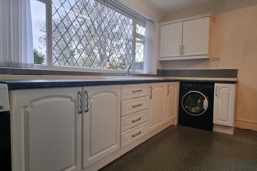 Vicarage Road, WEDNESBURY 2 bedroom house Shipways