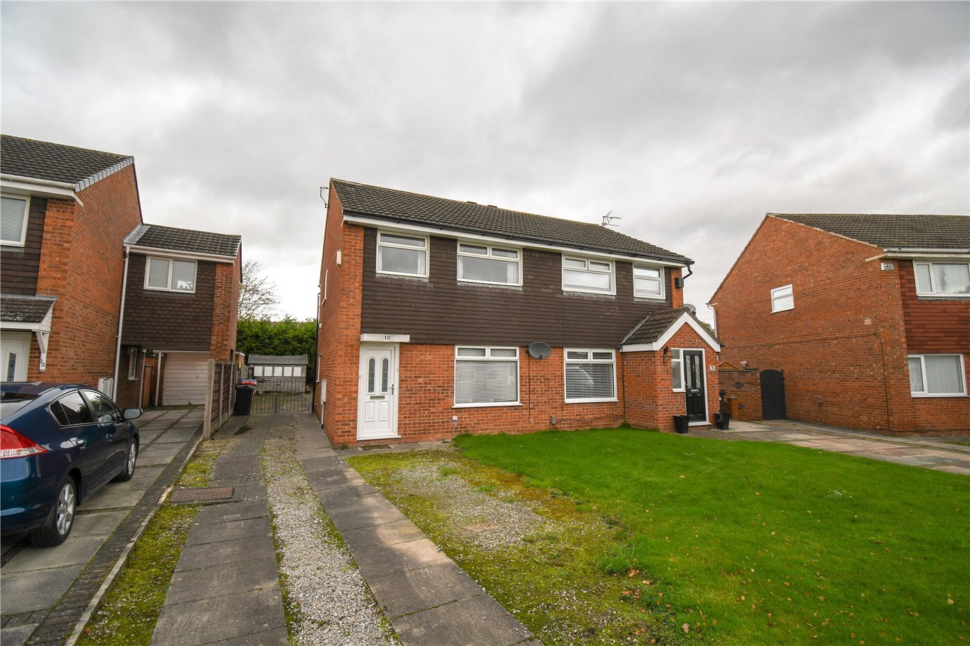 3 bedroom property for sale in Pinedale Close, Whitby, Ellesmere Port, CH66 £200,000