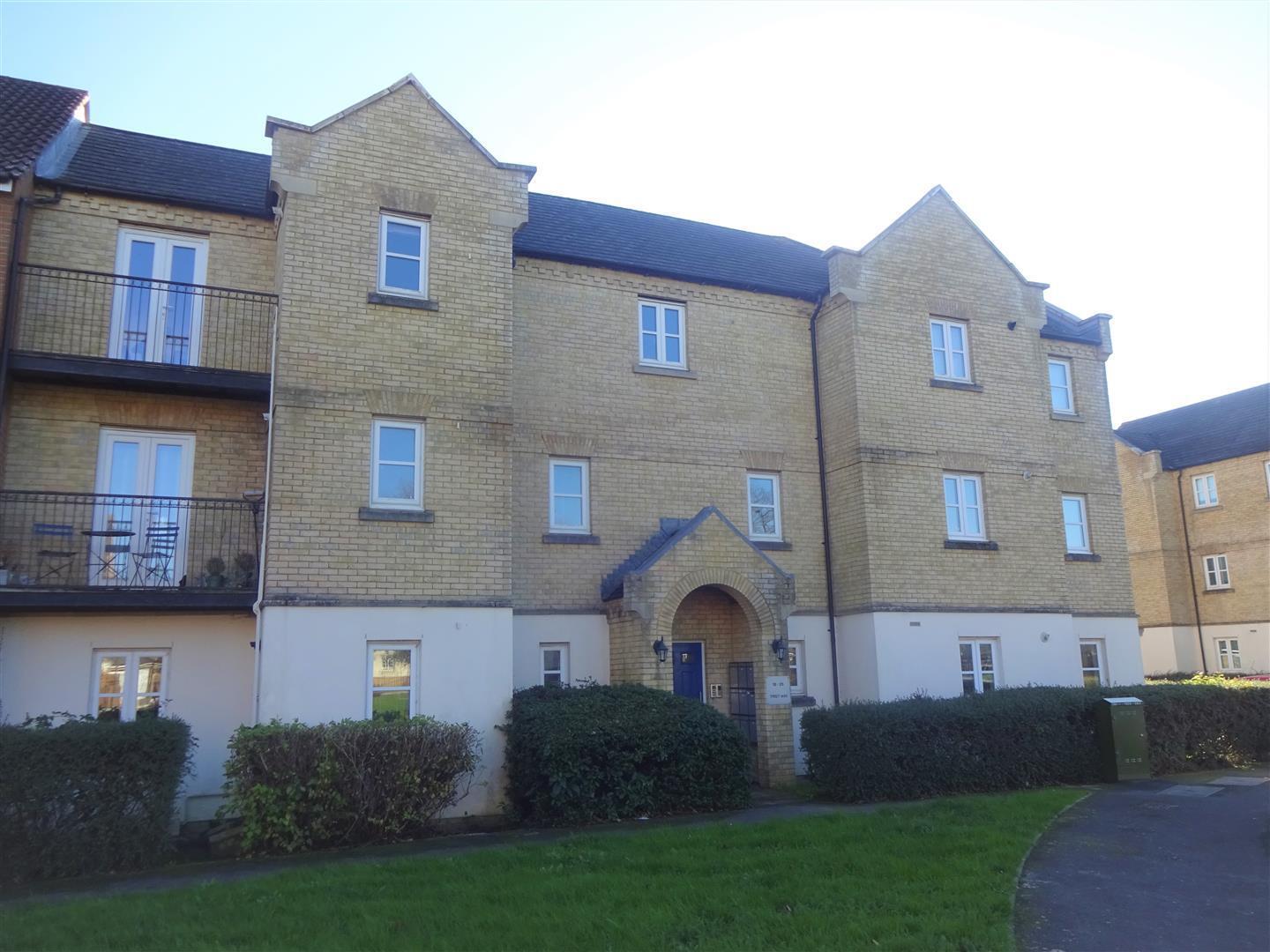 2 bedroom property for sale in Trist Way, Ifield Green Guide price £