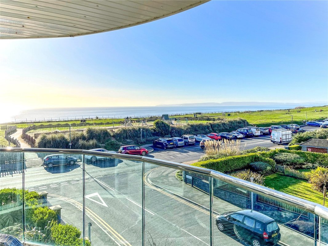 2 bedroom property for sale in Montague Road, Bournemouth, BH5 Guide