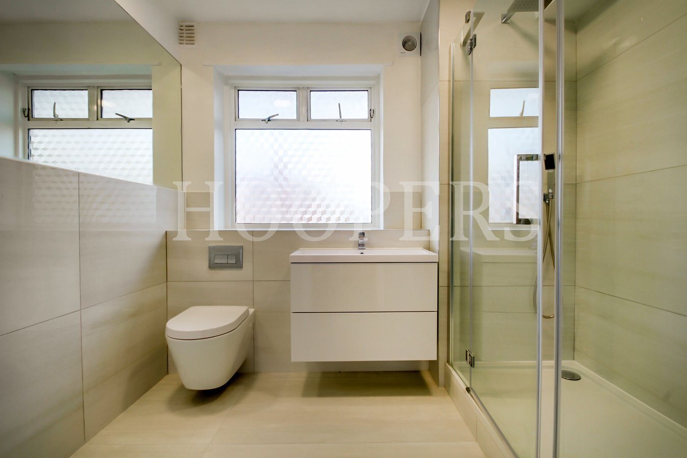 3 bedroom property to let in Chatsworth Road, London, NW2 £2,000 pcm