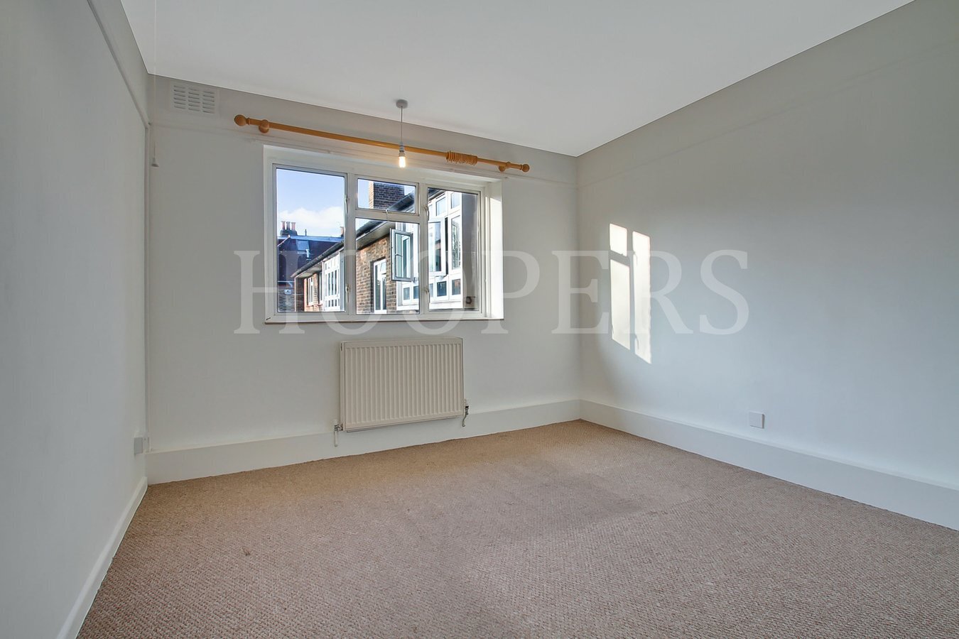 3 bedroom property to let in Chatsworth Road, London, NW2 £2,000 pcm