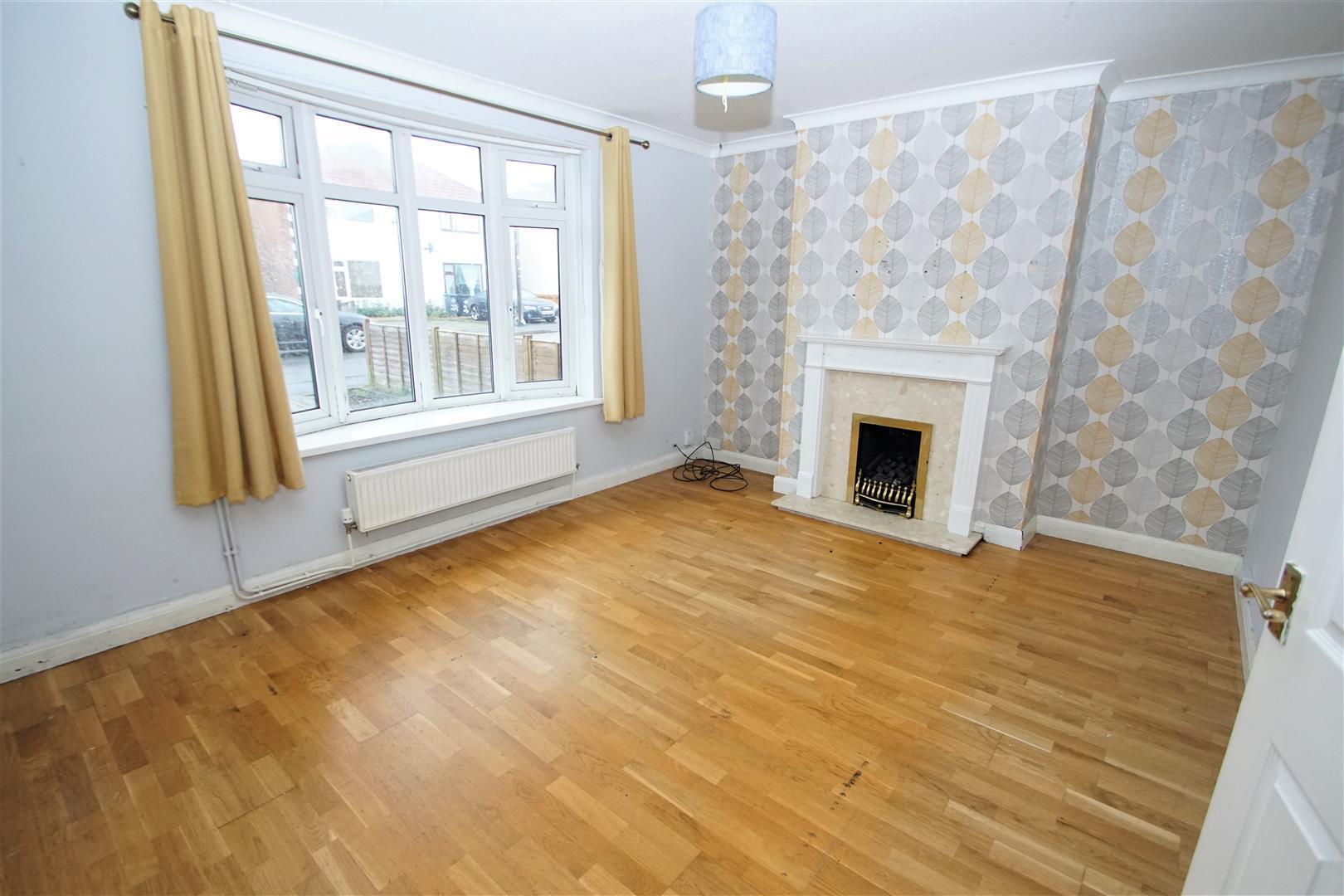 2 bedroom property for sale in Naseby Road, Rugby Offers over £195,000