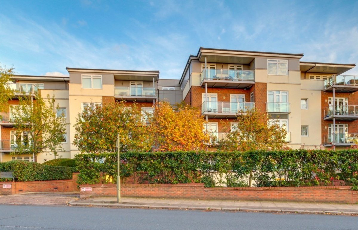 Jeremy Leaf and Co 2 bedroom property for sale in Portland Court, 101