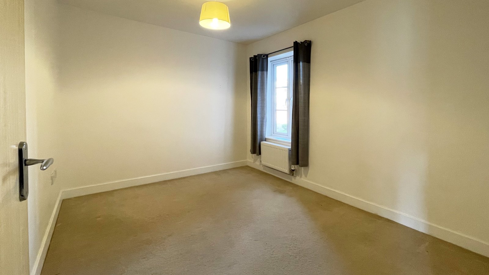 2 bedroom property for sale in A Fabulous first purchase or investment