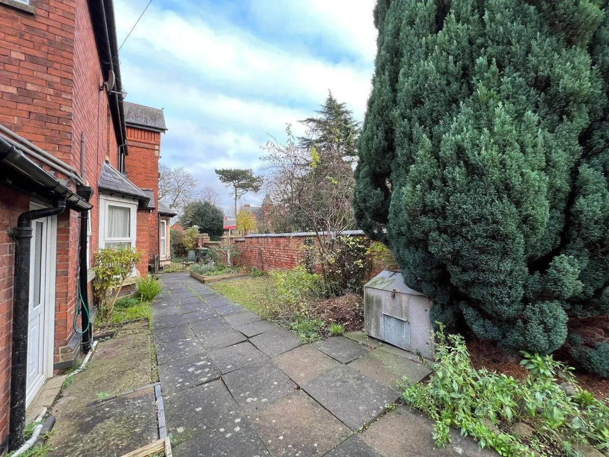 VICTORIA STREET, MELTON MOWBRAY
