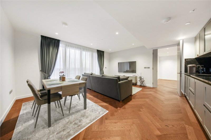 2 bedroom property to let in Asquith House, London, W2 £1,200 pw