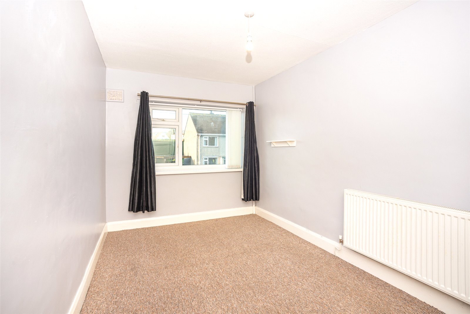 3 bedroom property for sale in Lon Y Bryn, Menai Bridge, Isle of