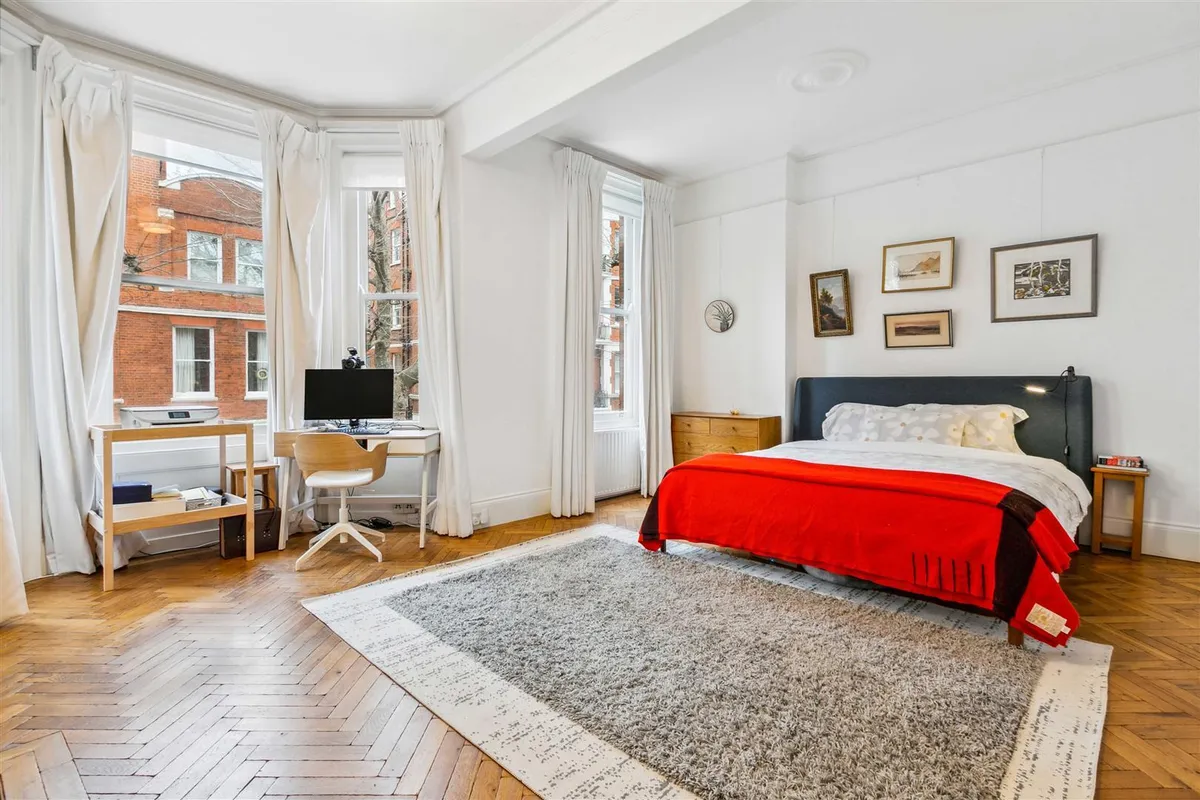 Fitzgeorge Avenue, London, W14