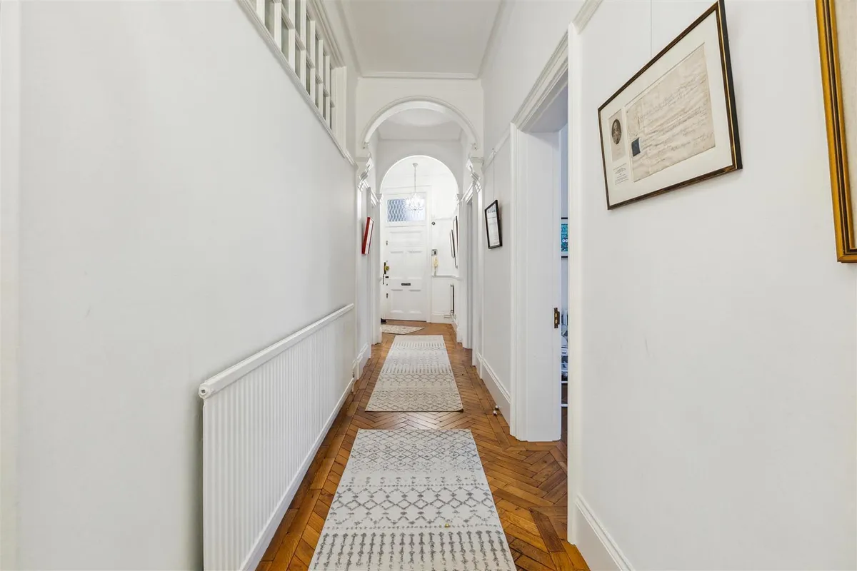 Fitzgeorge Avenue, London, W14