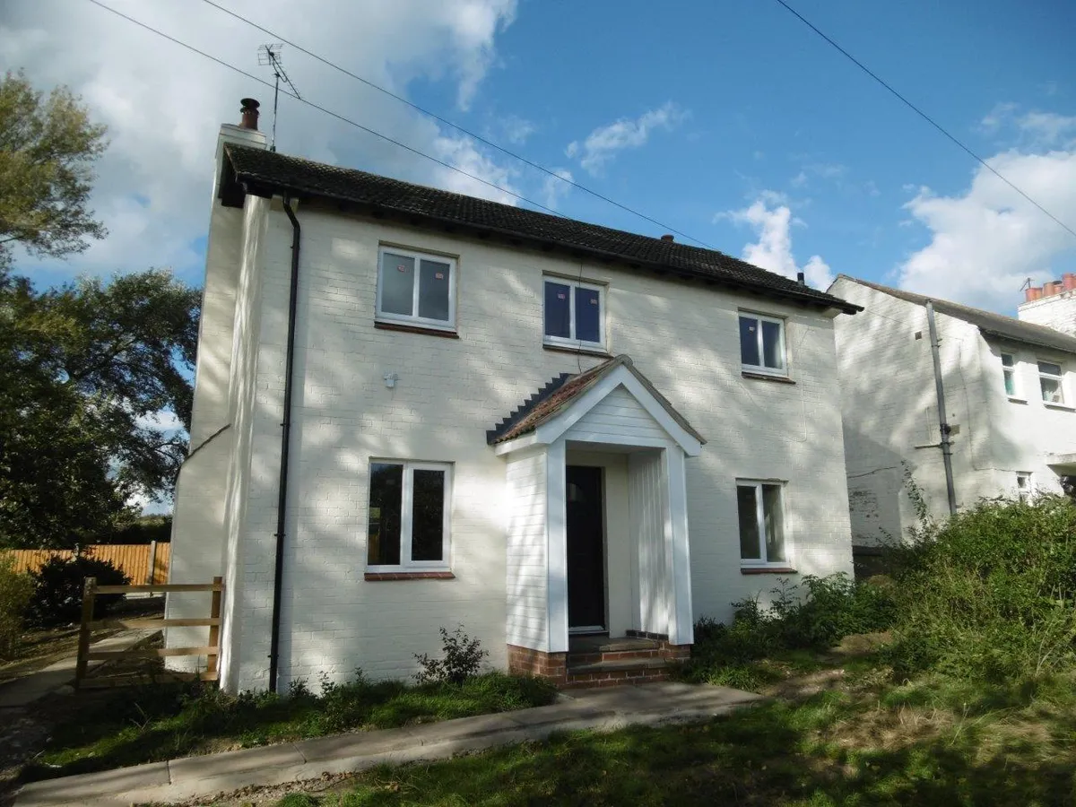 WHATBOROUGH FARM COTTAGE, TILTON ON THE HILL