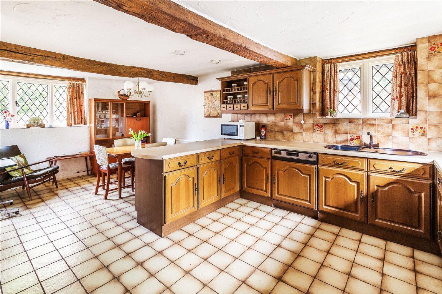 JacksonStops 4 bedroom property for sale in Ridlands Lane