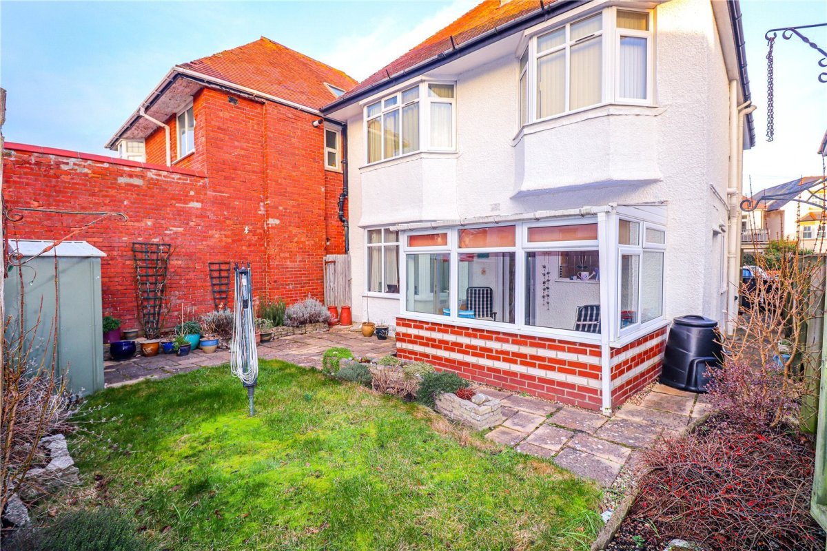 3 bedroom property for sale in Stourcliffe Avenue, Southbourne, Bournemouth, Dorset, BH6 Guide