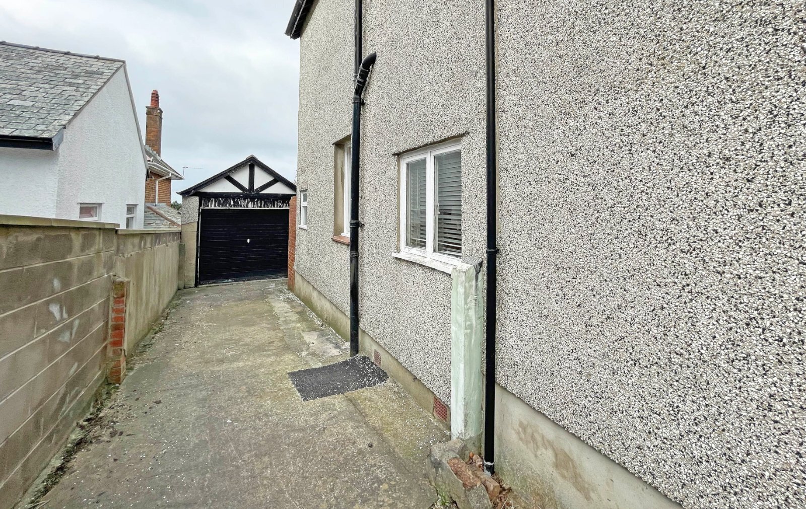 3 bedroom property for sale in St. Davids Road, Caernarfon, Gwynedd