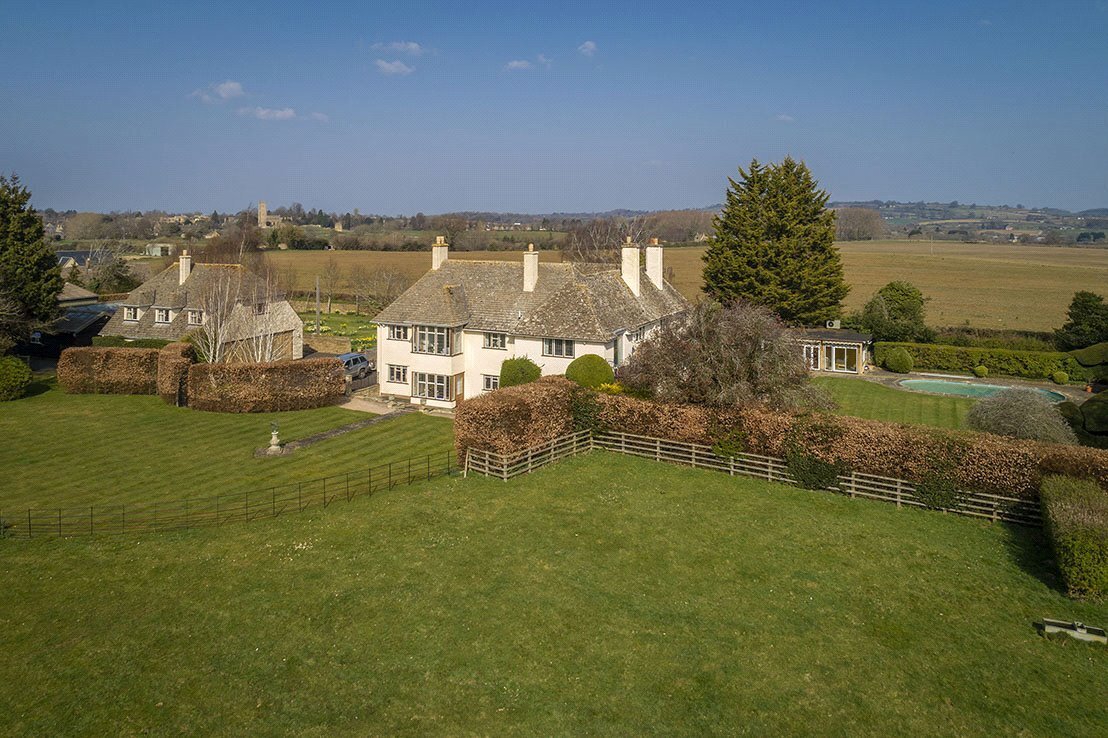 JacksonStops 6 bedroom property for sale in Catbrook, Chipping