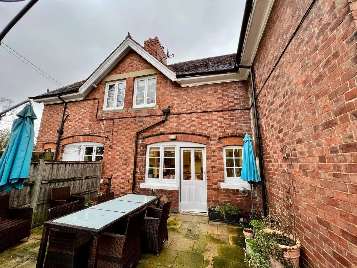 STABLE COTTAGE, SAXELBY PARK, MELTON MOWBRAY