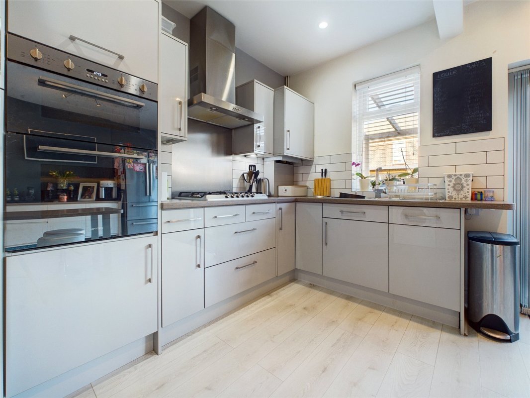 3 bedroom property for sale in Shaftesbury Road, Bournemouth, Dorset