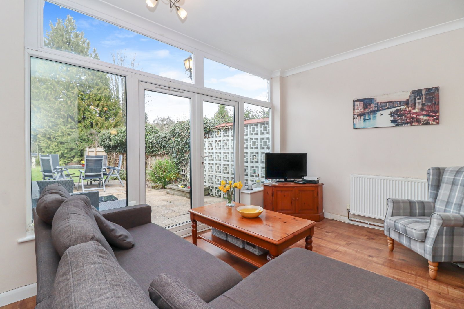 4 bedroom property for sale in Coniston Road, Kings Langley, Herts, WD4