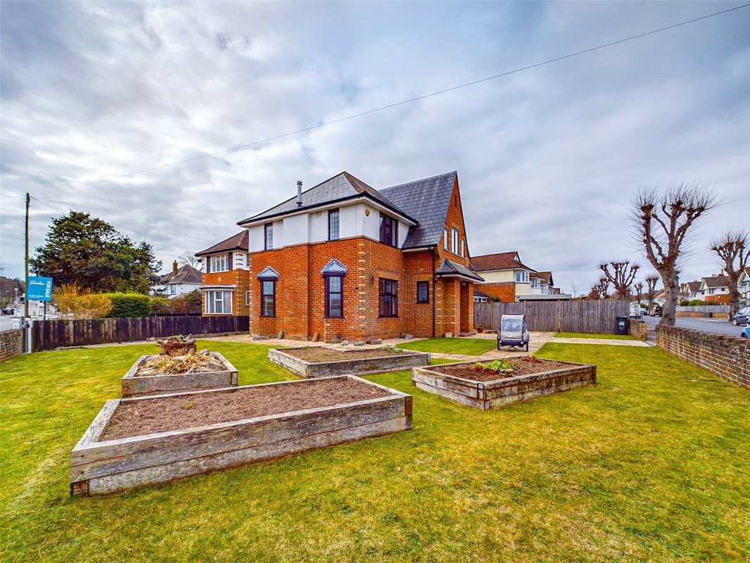 4 bedroom property for sale in Verona Avenue, Southbourne, Bournemouth