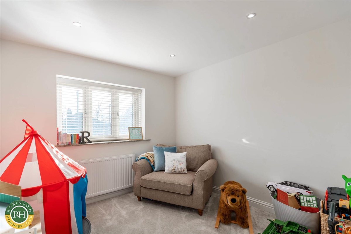 4 bedroom property for sale in The Cobblestones High Street, Barnburgh