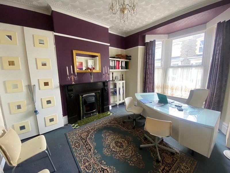 12 bedroom property for sale in Victoria Gardens, Neath, Neath Port