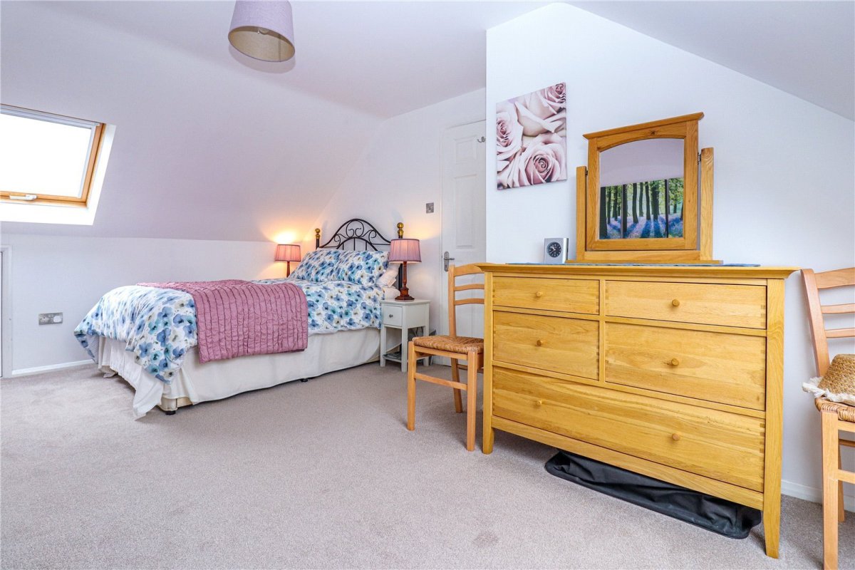 4 bedroom property for sale in Tuckton Road, Southbourne, Bournemouth