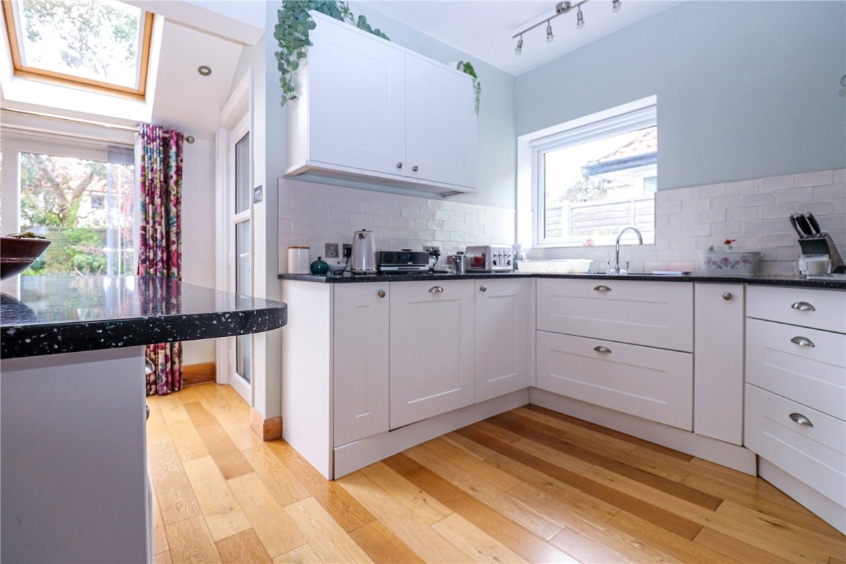 4 bedroom property for sale in Tuckton Road, Southbourne, Bournemouth