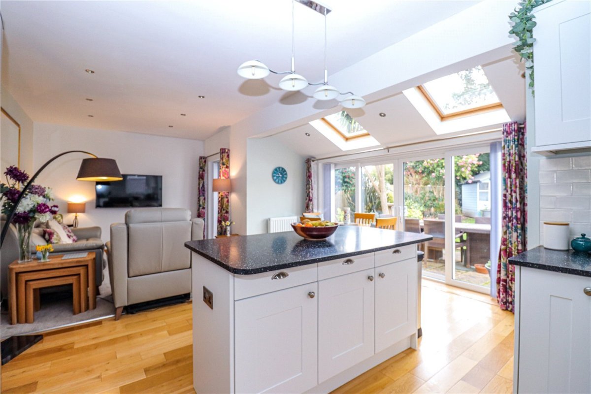 4 bedroom property for sale in Tuckton Road, Southbourne, Bournemouth