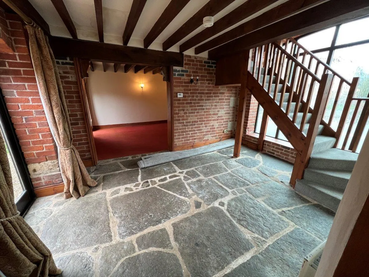 DAYBELL BARNS, BOTTESFORD