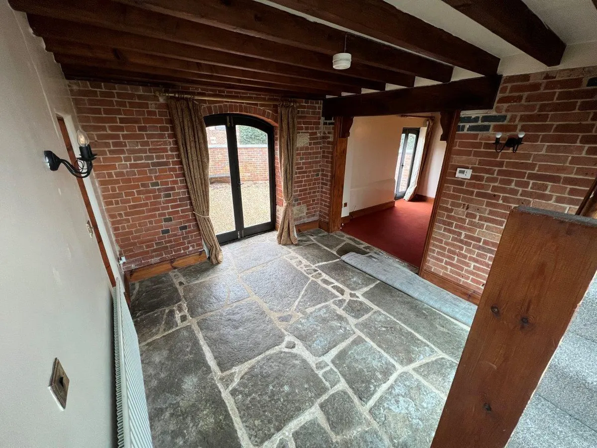 DAYBELL BARNS, BOTTESFORD
