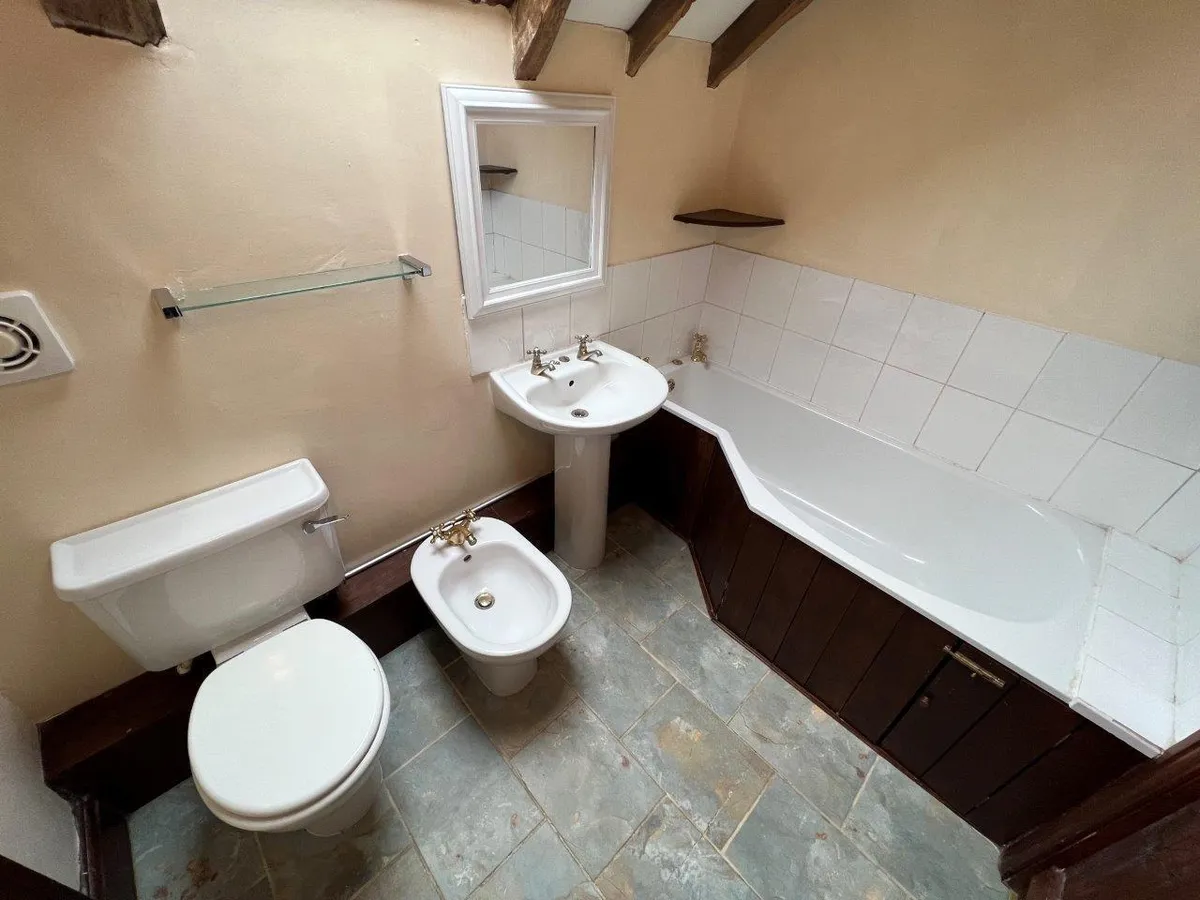 DAYBELL BARNS, BOTTESFORD
