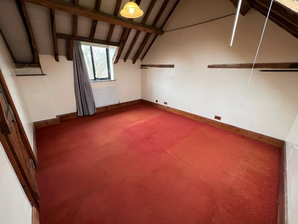 DAYBELL BARNS, BOTTESFORD