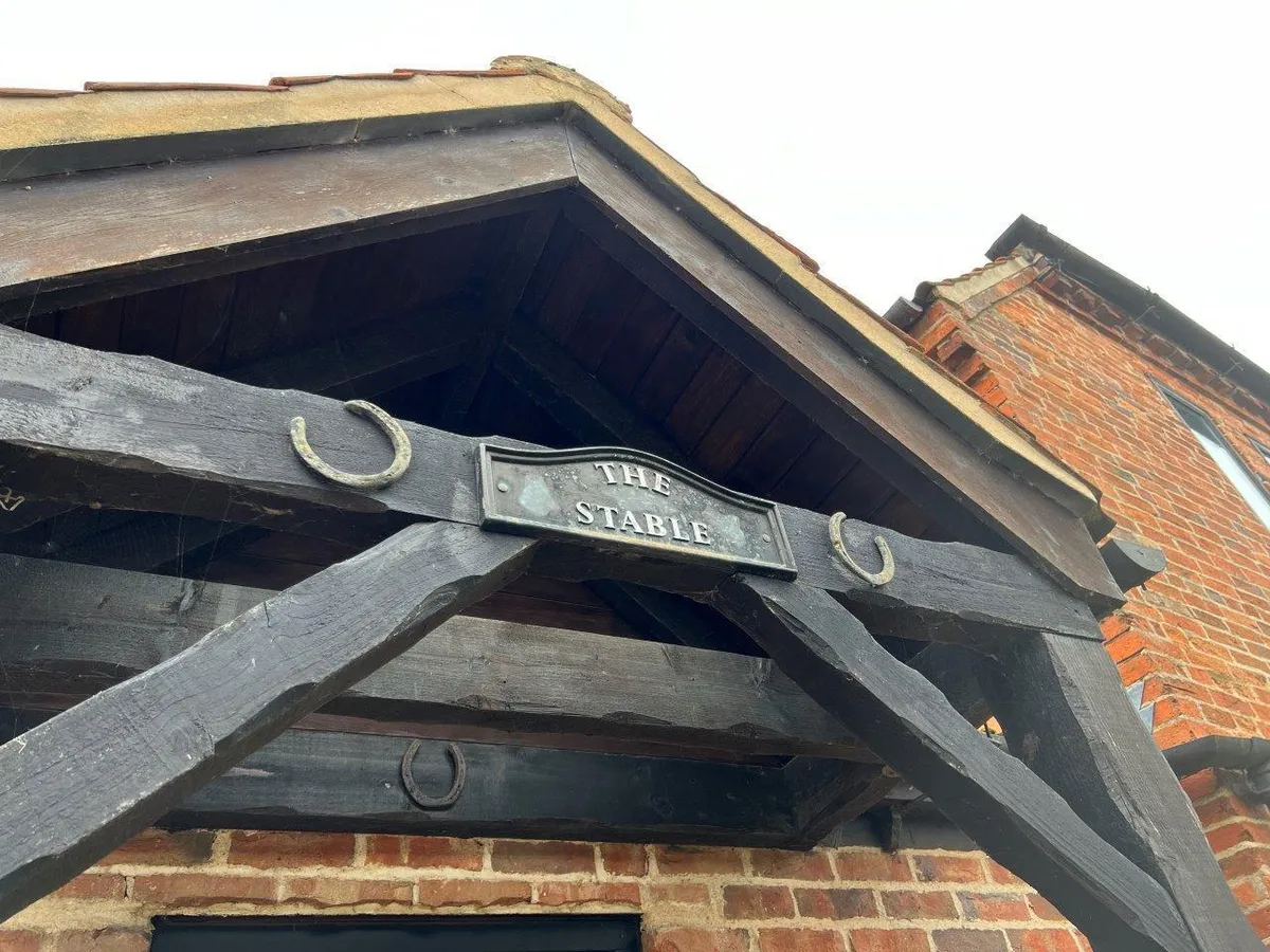 DAYBELL BARNS, BOTTESFORD