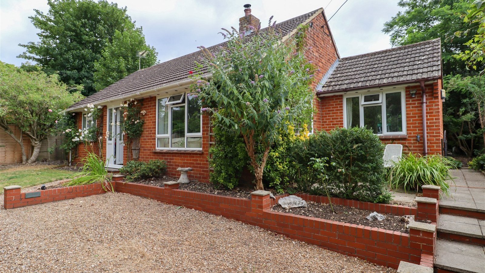 2 bedroom property for sale in Stenbury Drive, Preston Candover Guide