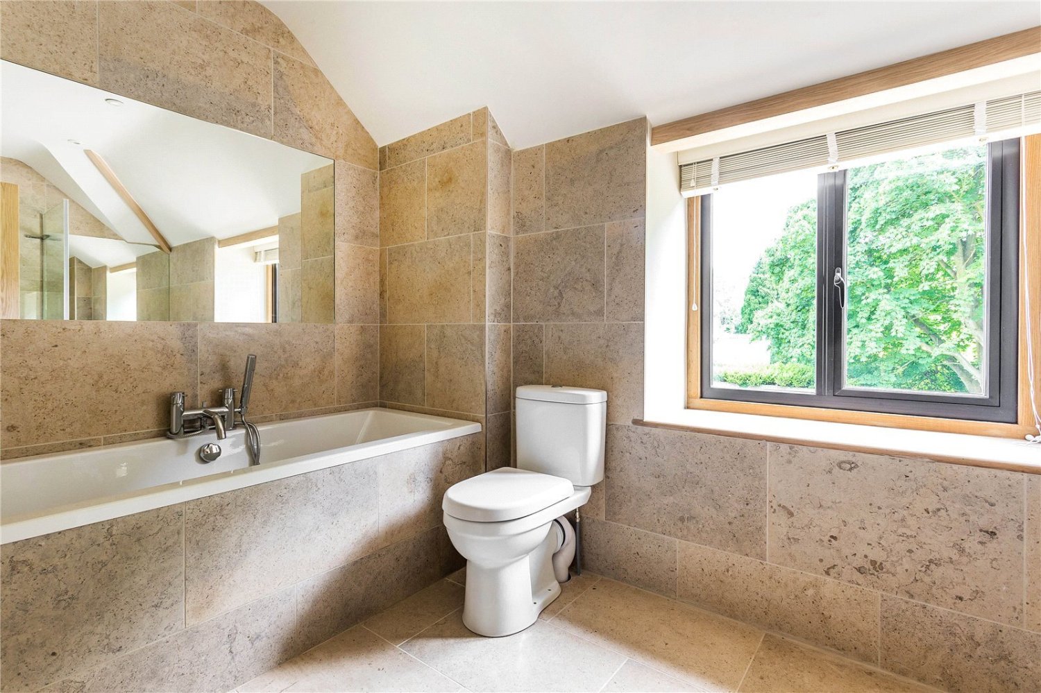 JacksonStops 4 bedroom property for sale in Butlers Dene Road