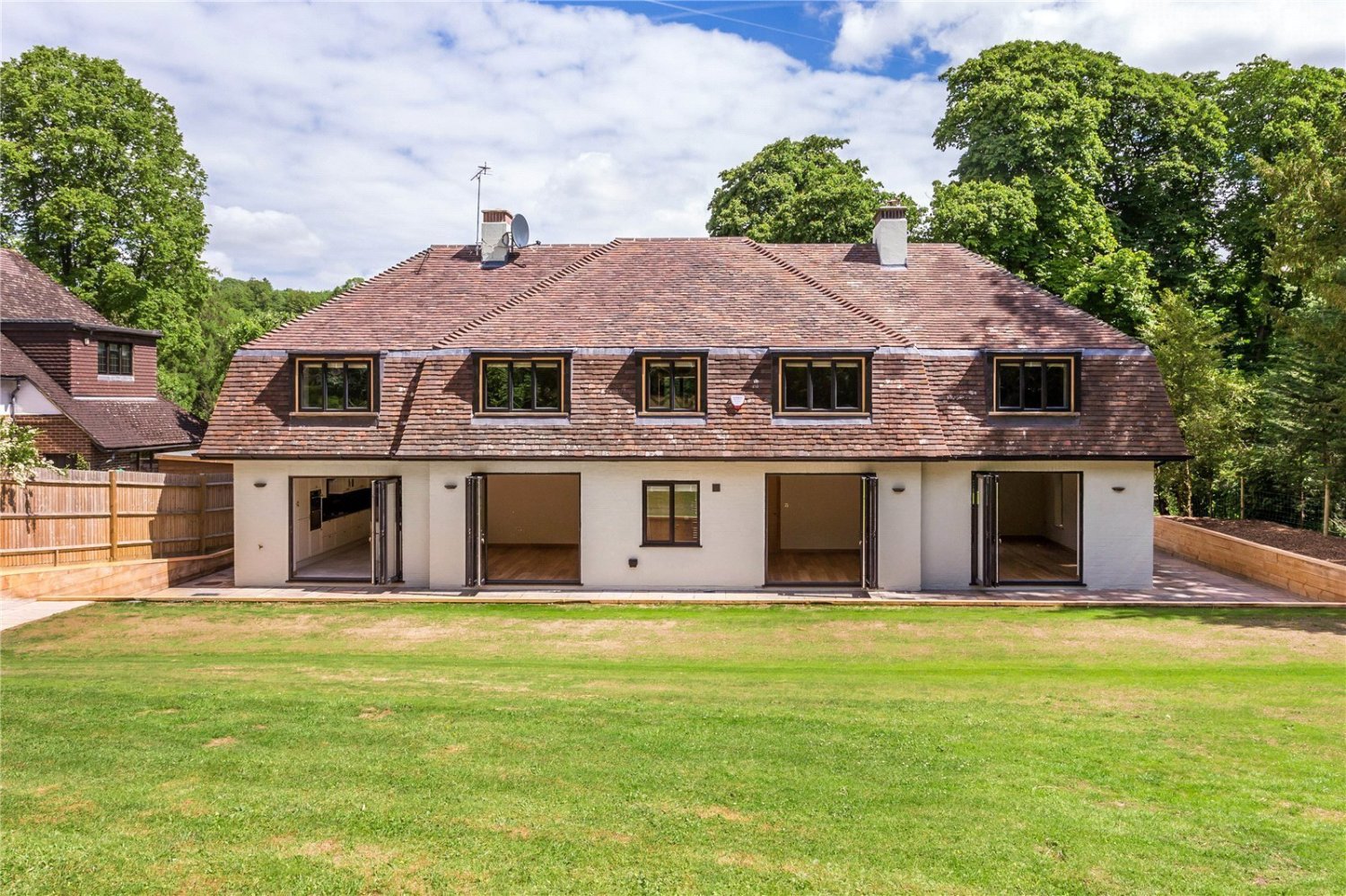 JacksonStops 4 bedroom property for sale in Butlers Dene Road