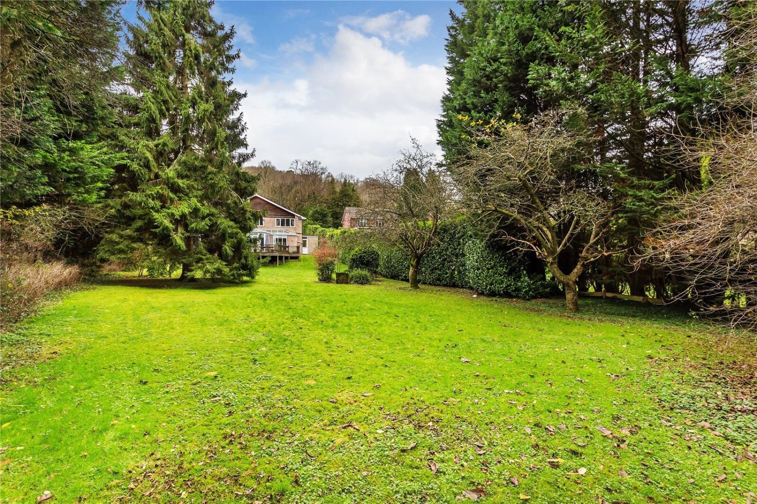 JacksonStops 4 bedroom property for sale in Butlers Dene Road