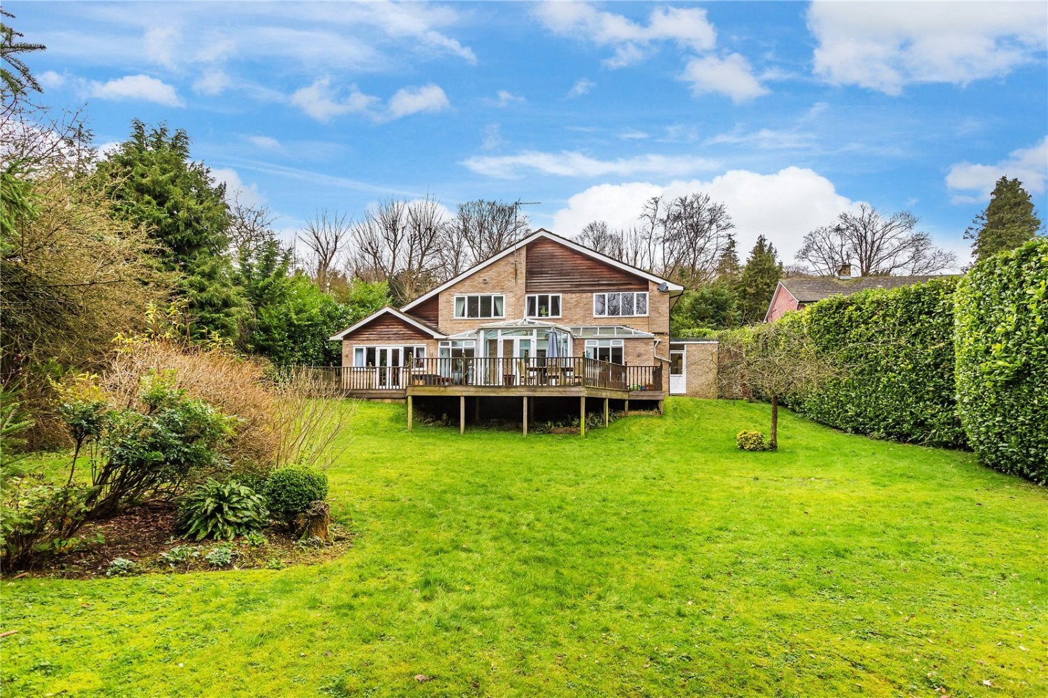 JacksonStops 4 bedroom property for sale in Butlers Dene Road