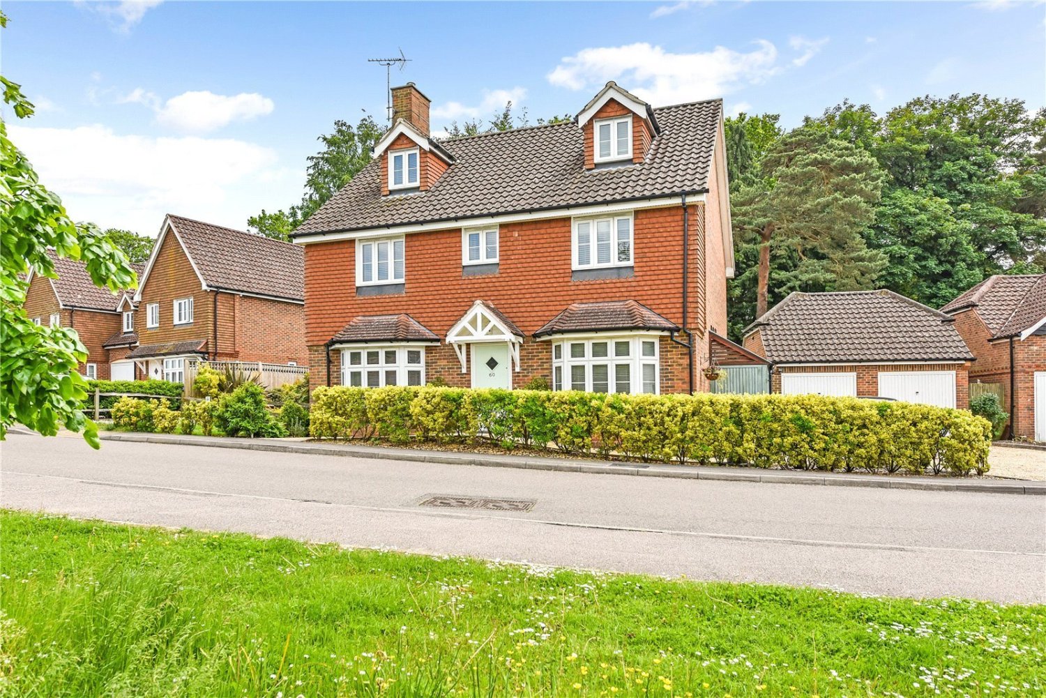 JacksonStops 5 bedroom property for sale in New Heritage Way, North