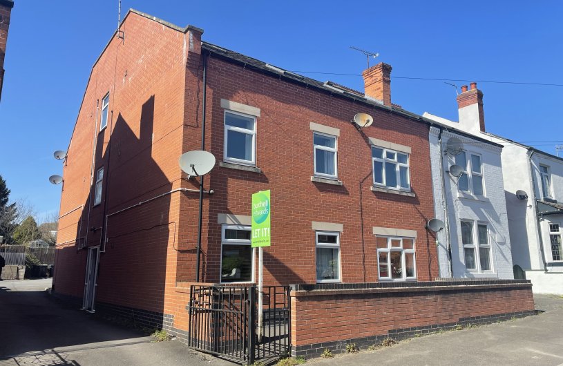 2 bedroom property to let in Baker Road, Giltbrook, NOTTINGHAM £600 pcm