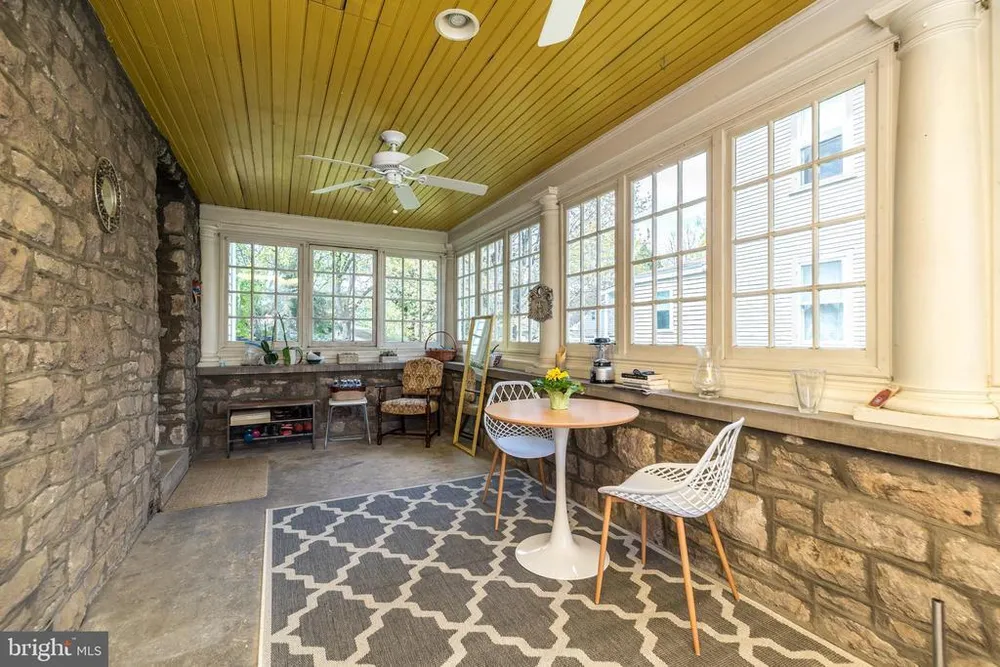 128 E Park Ave, Ambler, PA 19002