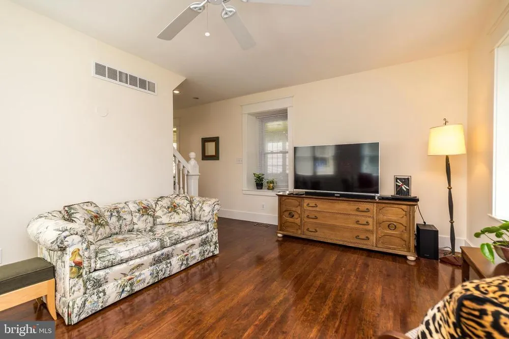128 E Park Ave, Ambler, PA 19002