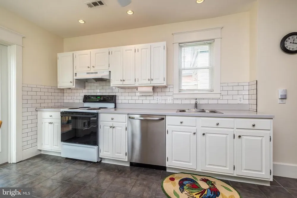 128 E Park Ave, Ambler, PA 19002