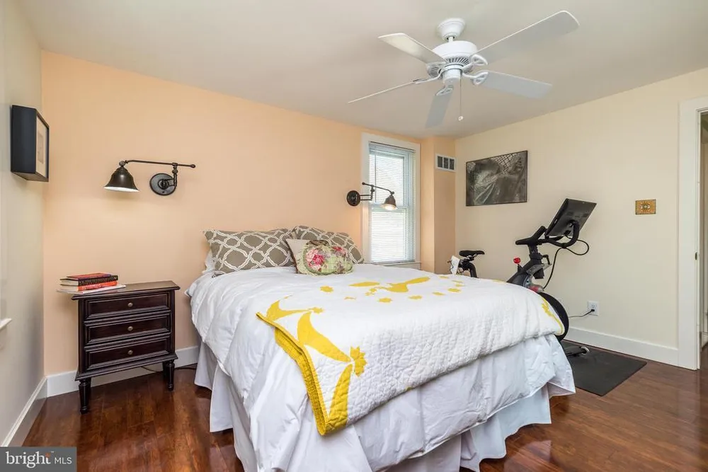 128 E Park Ave, Ambler, PA 19002